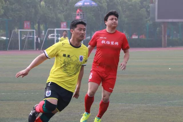 西甲第二轮战报：巴萨豪取五球，赫塔费小胜，马竞平局